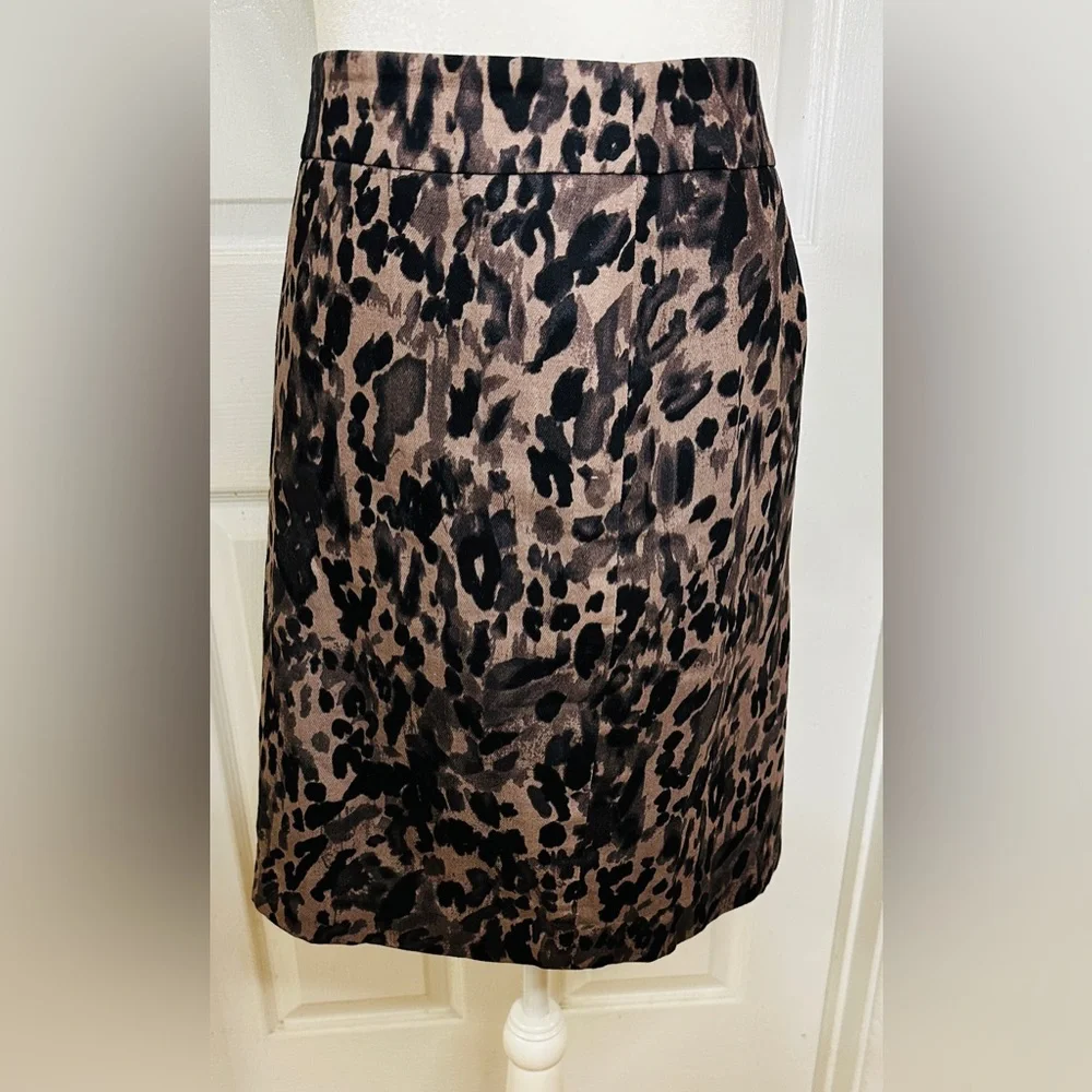 Ann Taylor  A-Line Skirt Animal Print Brown size 10 Petite